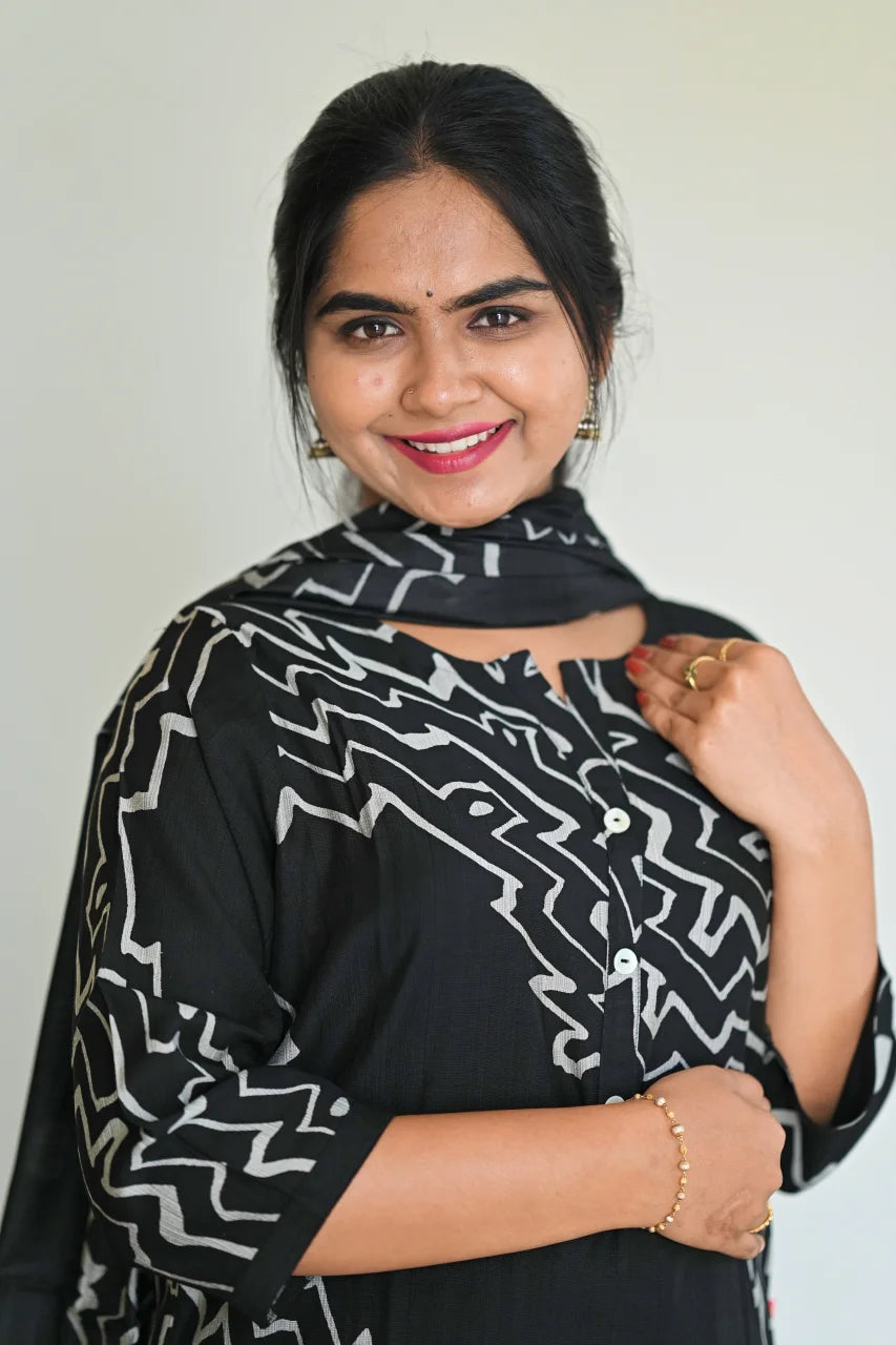 Black Geometric Print Kurti Set with Matching Dupatta