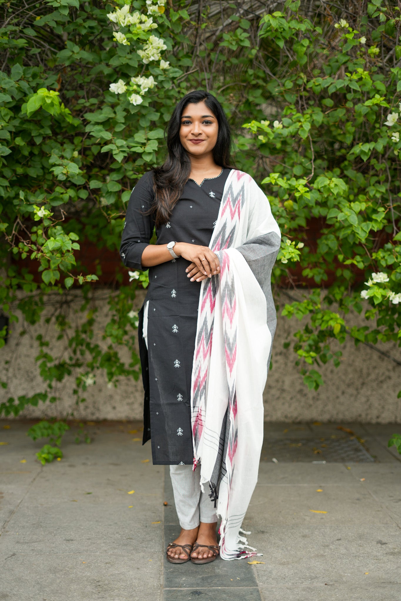 Black Salwar Set With White Ikkat Print Duppata
