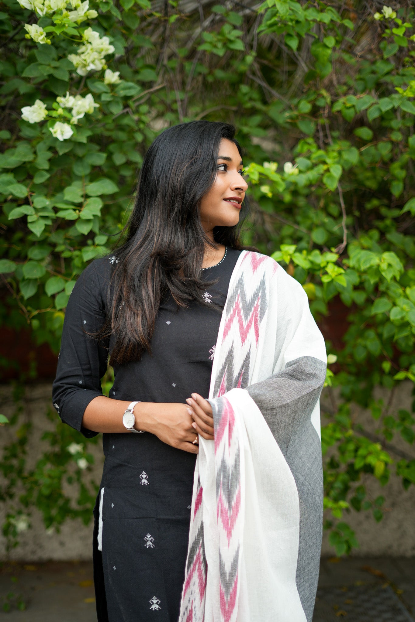 Black Salwar Set With White Ikkat Print Duppata