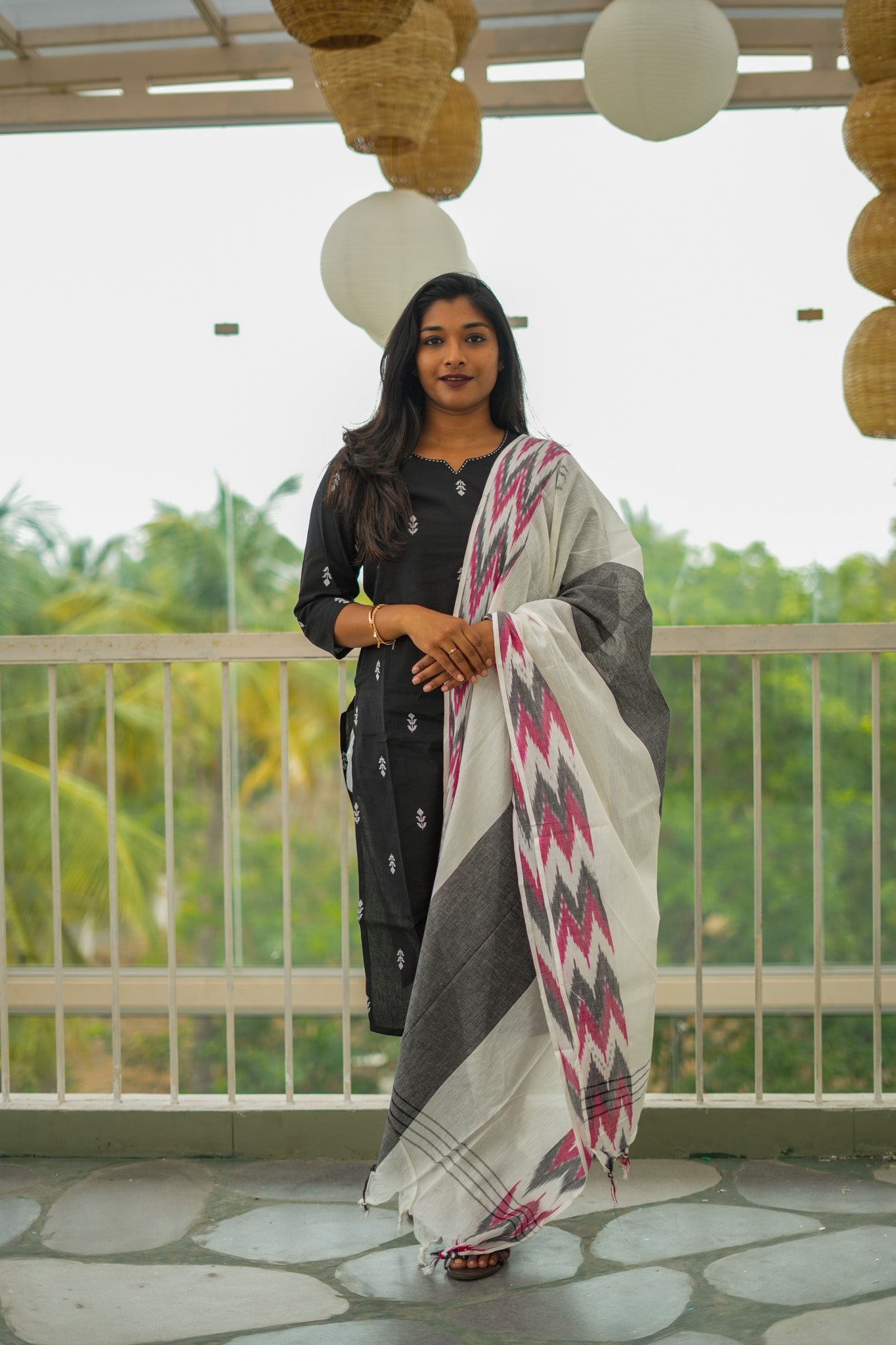 Black Cotton Kurta with Inverted Plant Design with White Ikat Print Dupatta