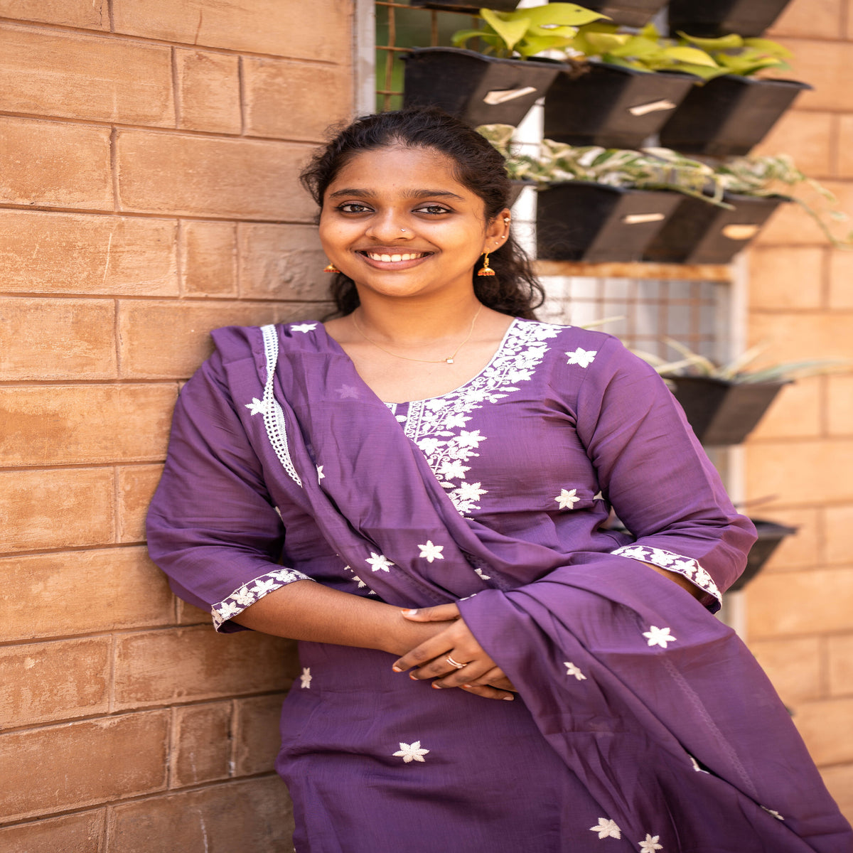 Mul Chanderi Embroidered 3-Piece Set