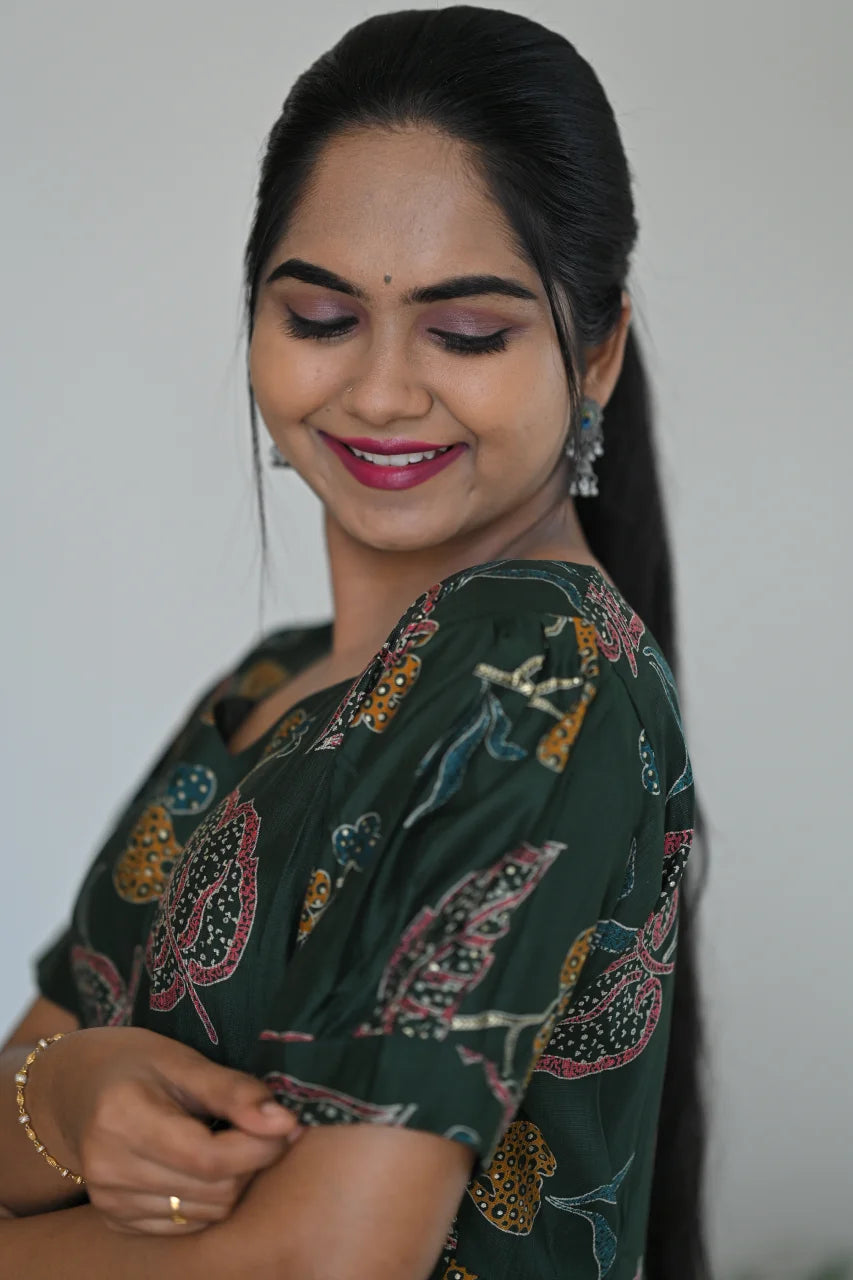 Women's Bottle Green Tiered Dress with Sweetheart Neck Tiered Midi Dress