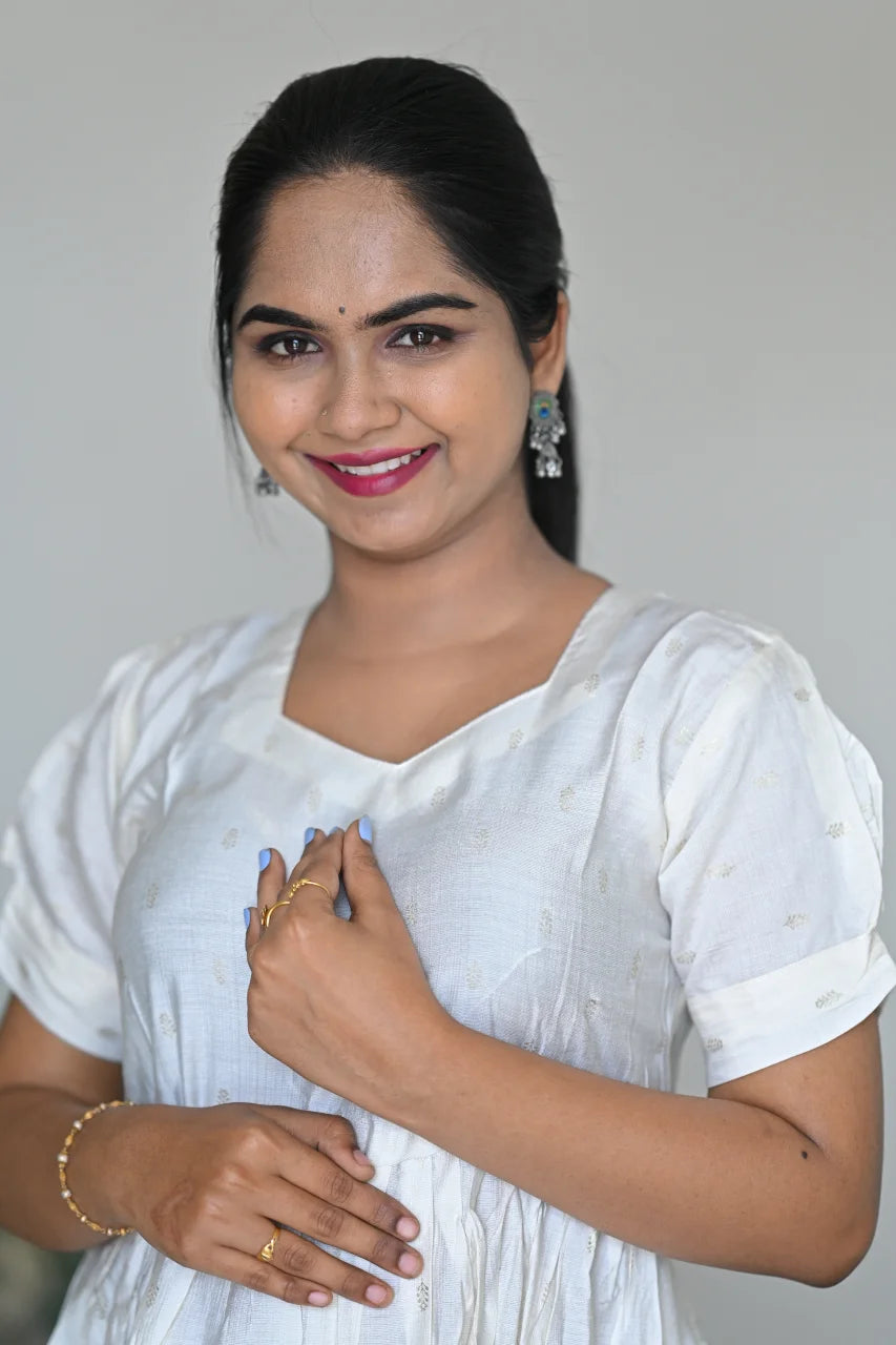 Women’s Off-White Rayon Tiered Midi Dress with Puff Sleeves Micro-floral gold prints Sweetheart Neck Dress