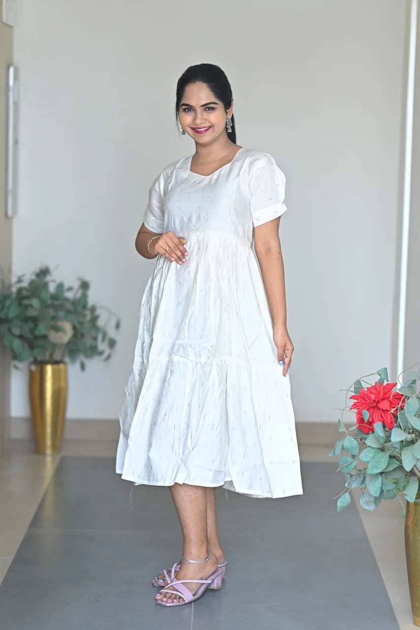 Women’s Off-White Rayon Tiered Midi Dress with Puff Sleeves Micro-floral gold prints Sweetheart Neck Dress