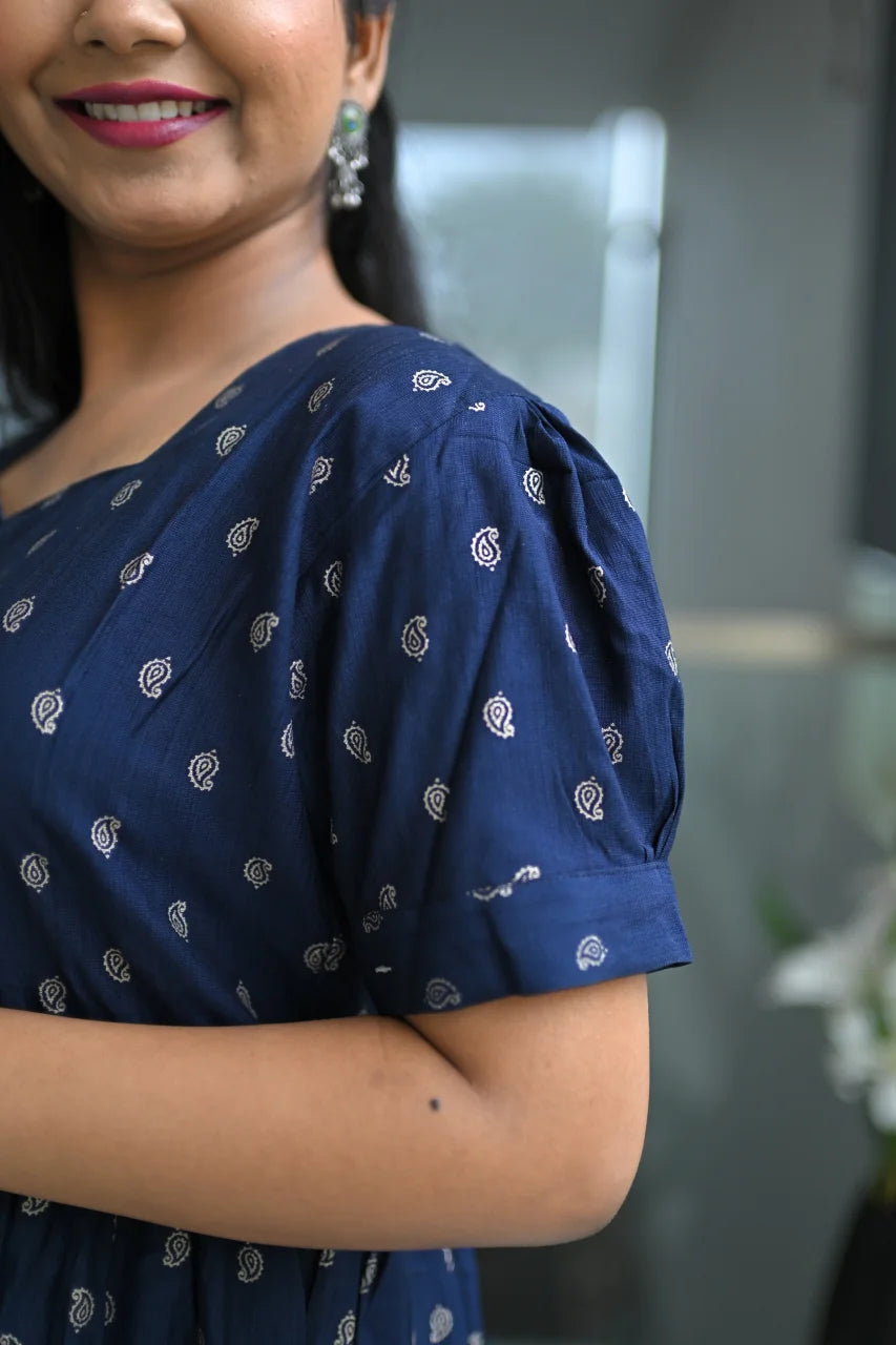 Rayon Women's Navy Color Printed Puffed Sleeve Midi Dress