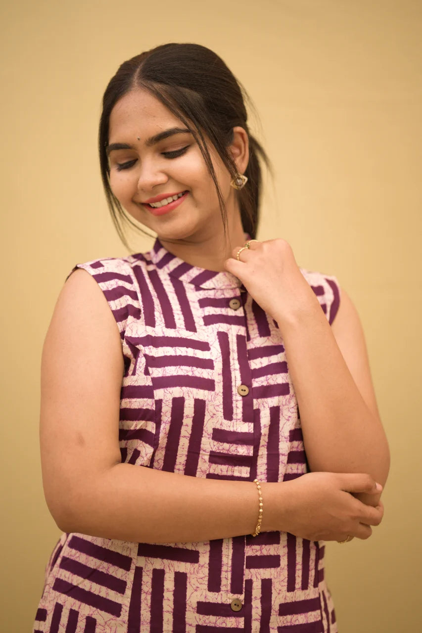 Plum Grid Printed Cotton Kurti with Sleeves