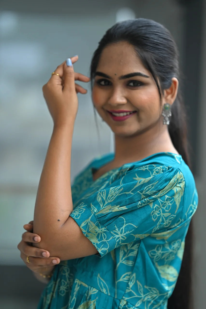 Women’s Rayon A-Line Fit & Flare Midi Dress with Sweetheart Neckline